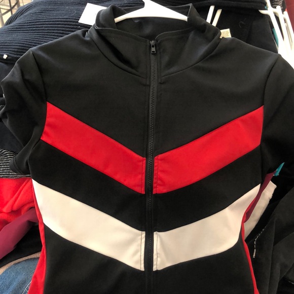 romper - Picture 2 of 2